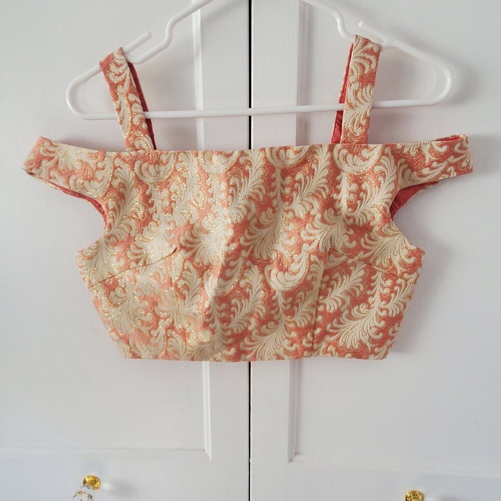 Women's Size Medium Pink And Gold Jacquard Rococco Style Crop Top